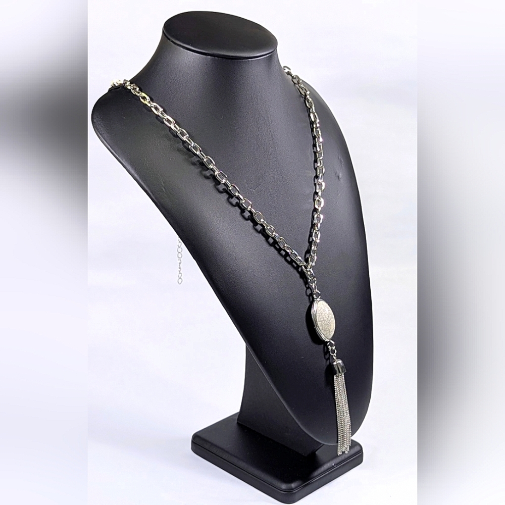 Silver Tassel Lariat Pendant Necklace, Faux Howlite Stone, Boho New - Picture 6 of 7